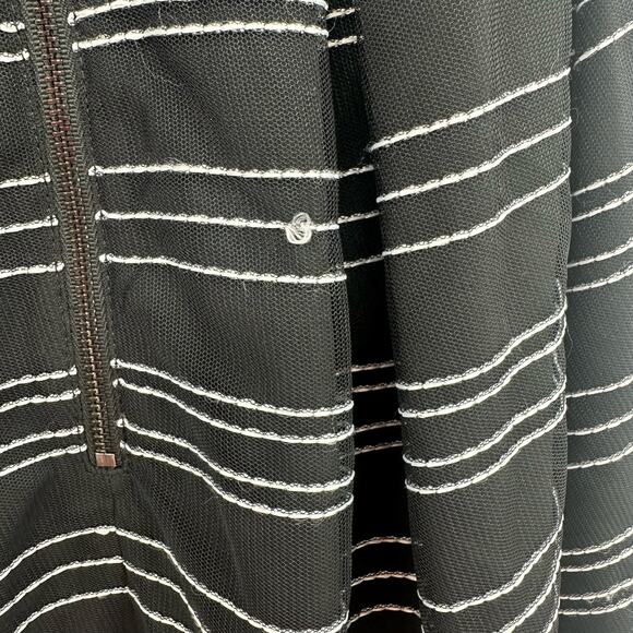 BCBGeneration Size 4 Dress Black & White Stripe Sleeveless Thick Strap A Line - Picture 3 of 4